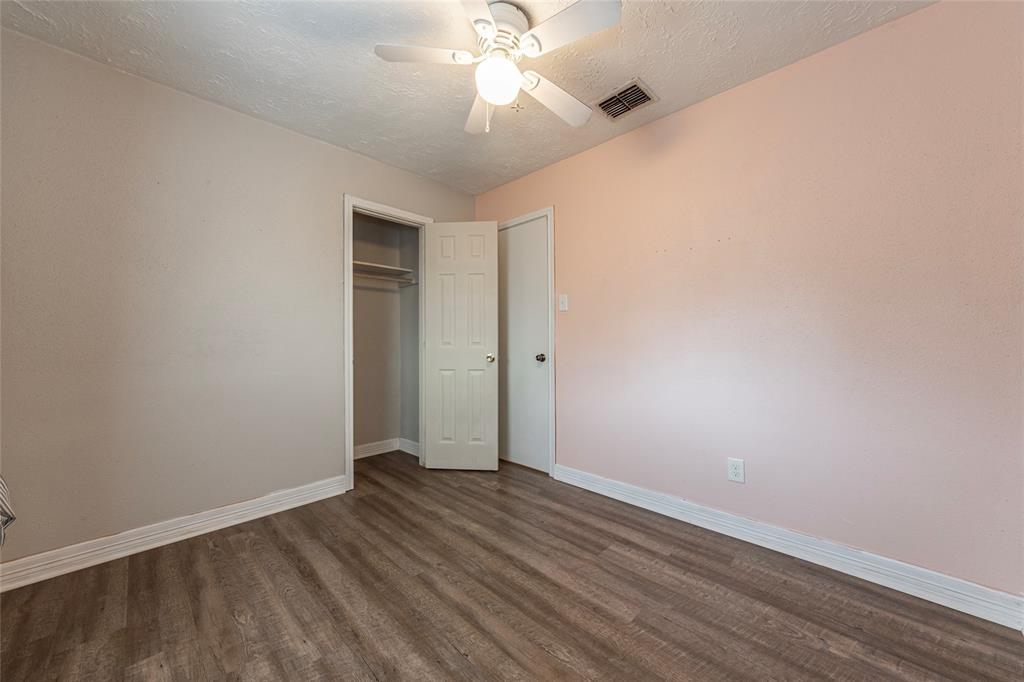 3310 Ashwyne Court, La Porte, Texas image 18