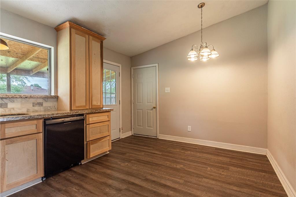 3310 Ashwyne Court, La Porte, Texas image 8