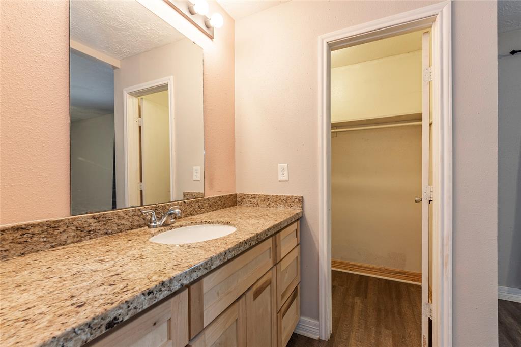 3310 Ashwyne Court, La Porte, Texas image 11