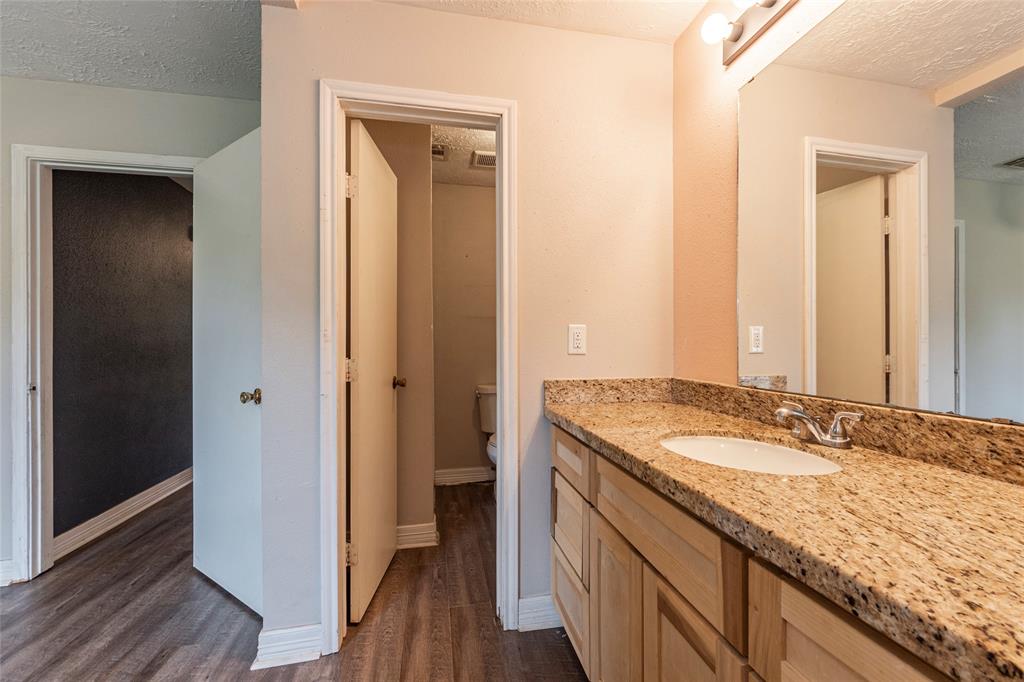 3310 Ashwyne Court, La Porte, Texas image 12