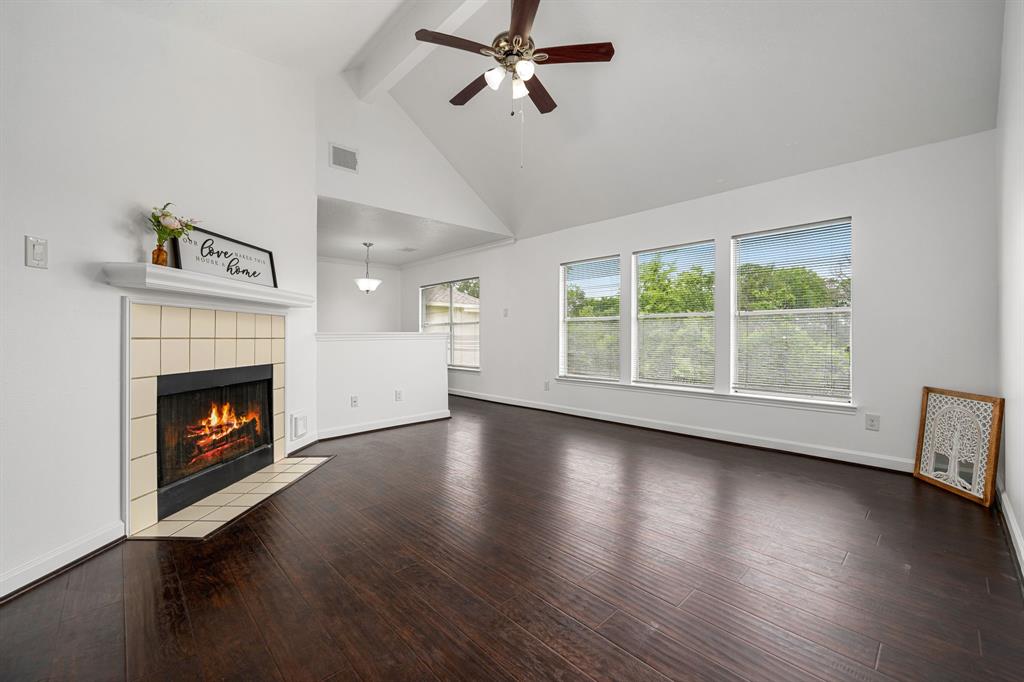 2031 Summerfield Place, Sugar Land, Texas image 3