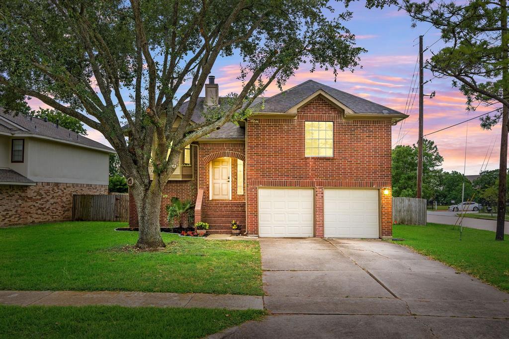2031 Summerfield Place, Sugar Land, Texas image 1