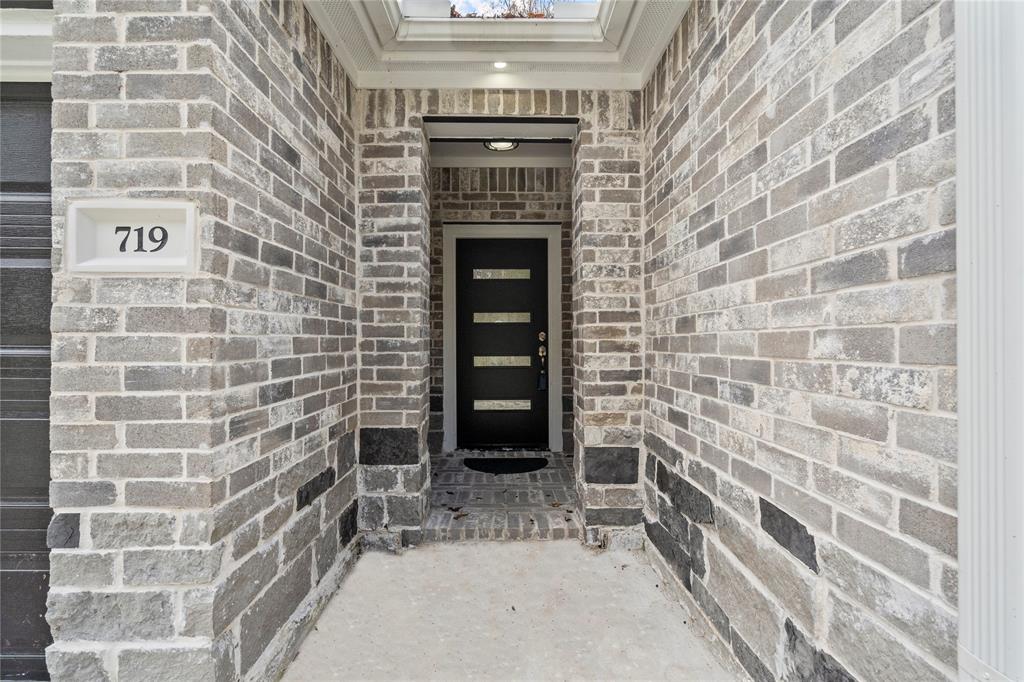719 Moose Drive, Crosby, Texas image 3