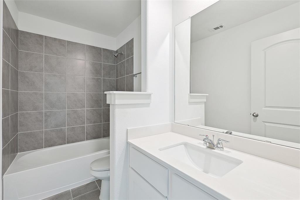 4335 Maple Root Lane, Pinehurst, Texas image 14