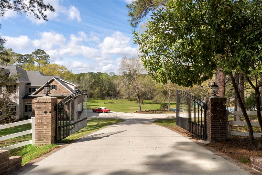 51 Lake Forest Circle