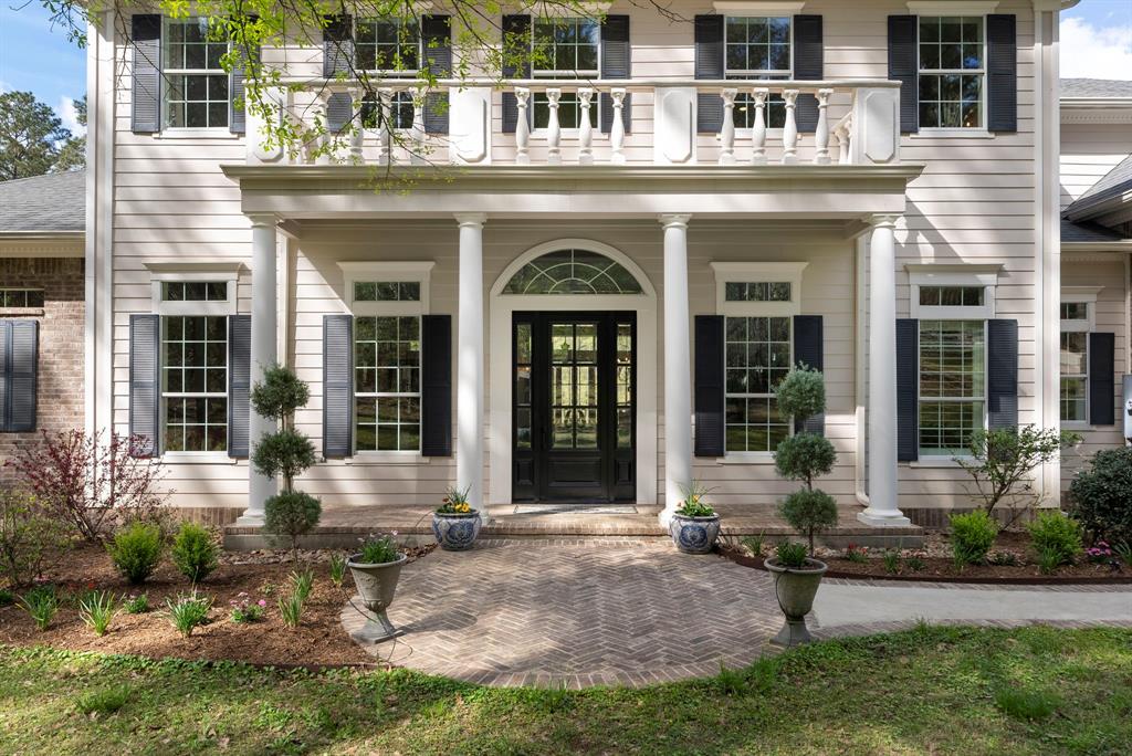 51 Lake Forest Circle