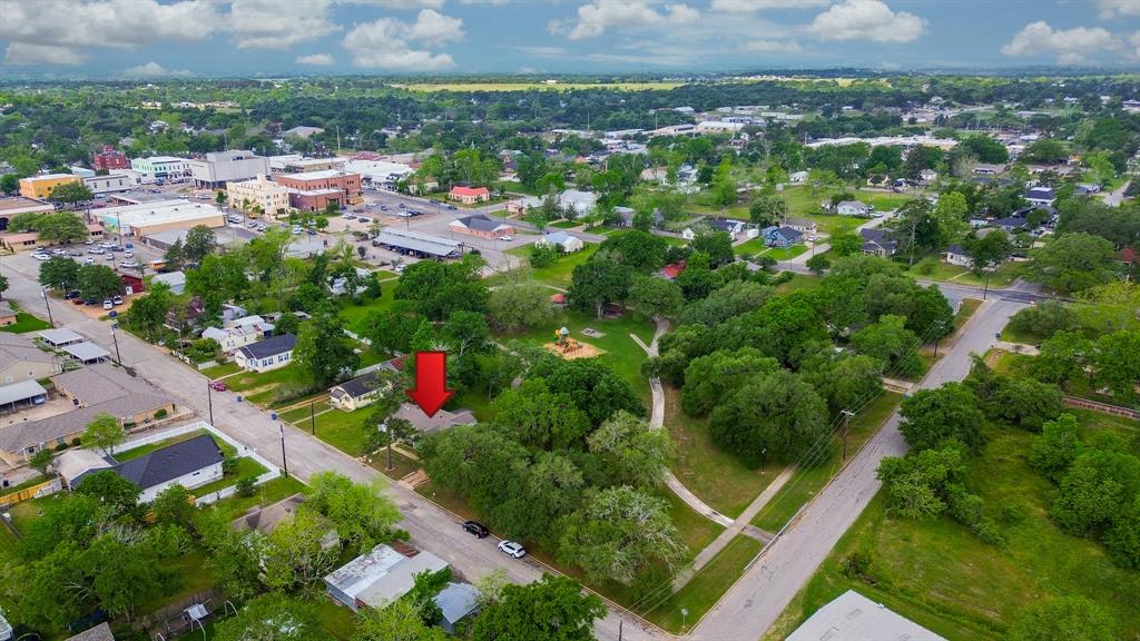212 N Miller Street, Bellville, Texas image 27