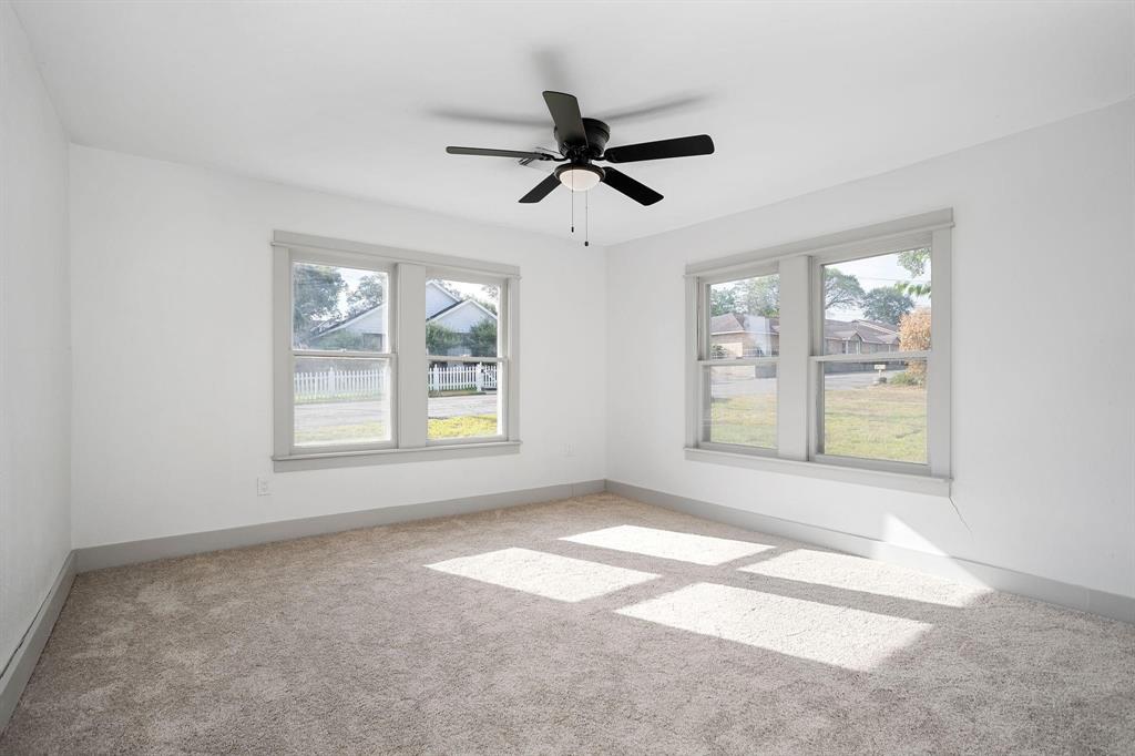 212 N Miller Street, Bellville, Texas image 21