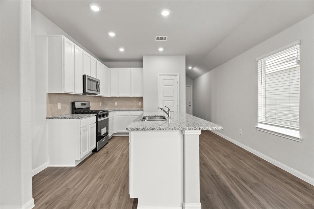 13257 Musky Drive, Conroe, Texas image 4