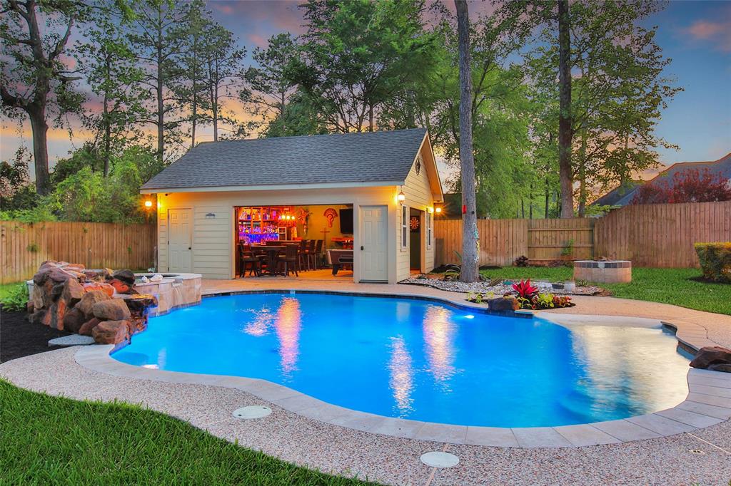 7111 Black Forest Drive, Magnolia, Texas image 2