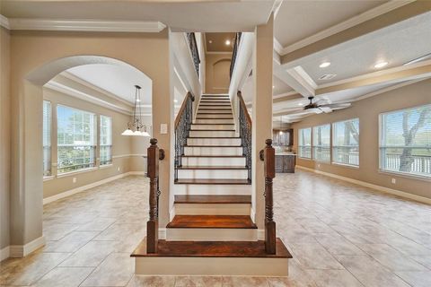 Single Family Residence in Kemah TX 1116 Kemah Drive 4.jpg