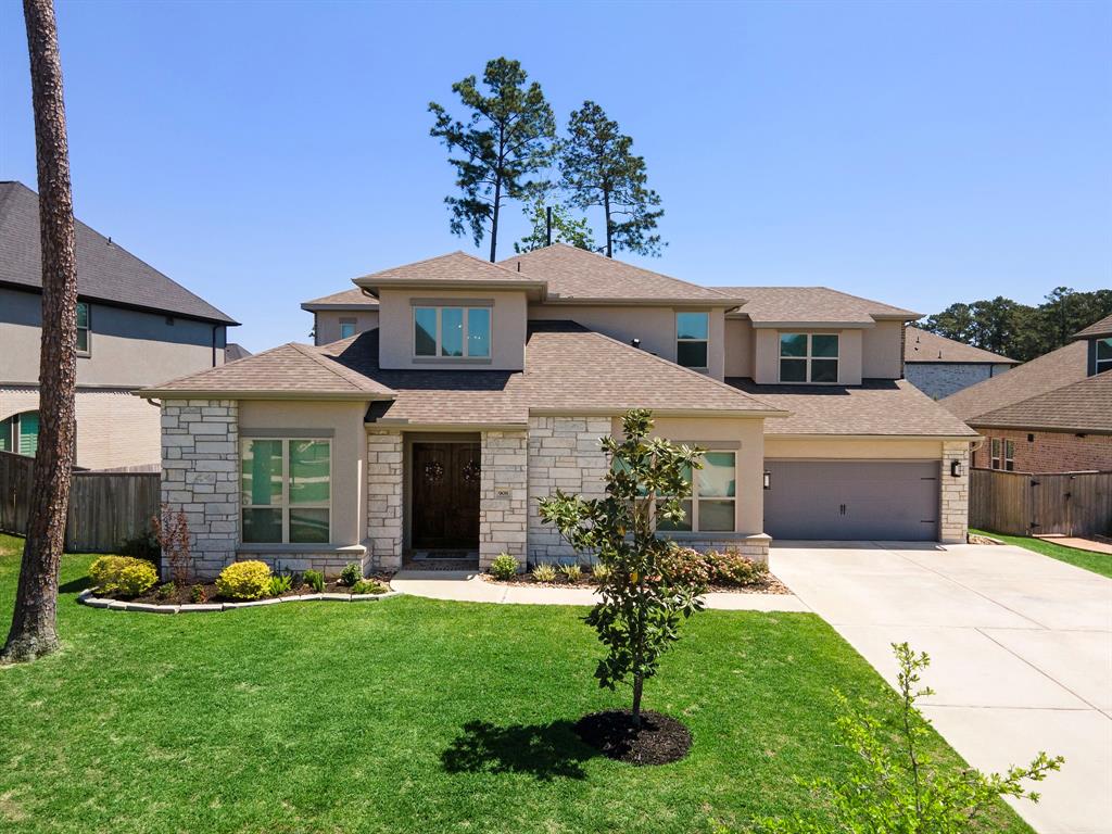 908 Falcon Hollow Lane, Pinehurst, Texas image 1