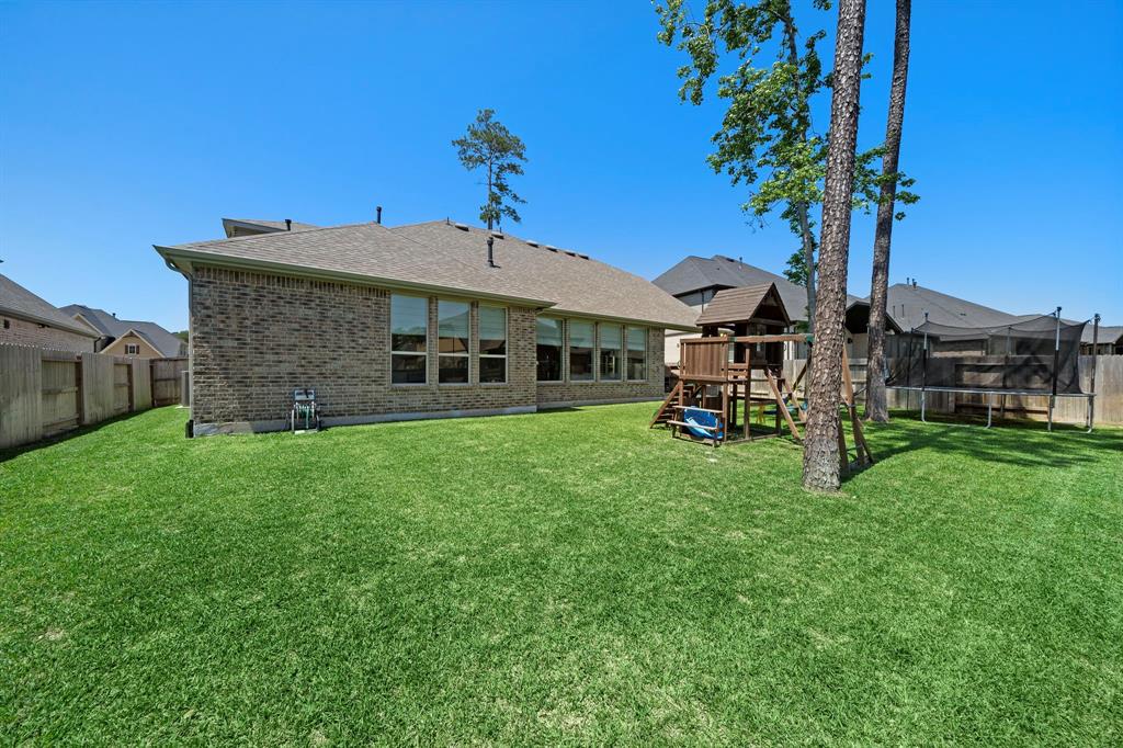 908 Falcon Hollow Lane, Pinehurst, Texas image 38