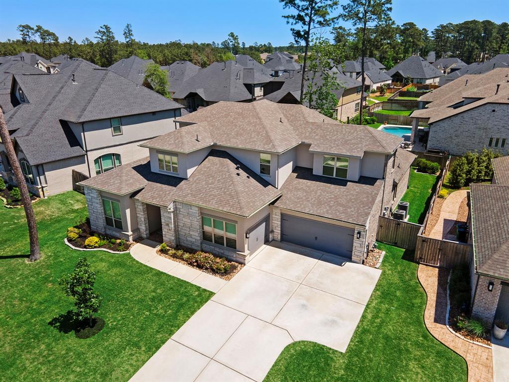 908 Falcon Hollow Lane, Pinehurst, Texas image 42