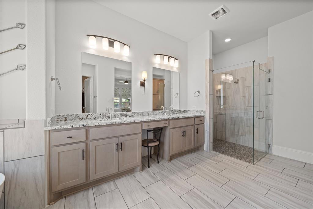 908 Falcon Hollow Lane, Pinehurst, Texas image 25