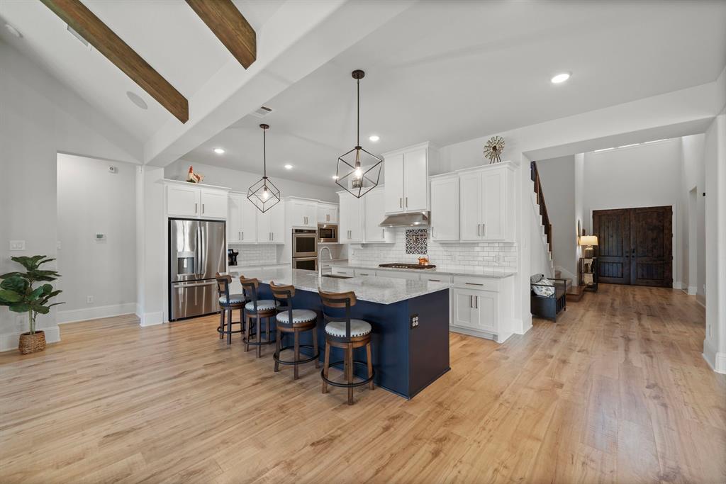 908 Falcon Hollow Lane, Pinehurst, Texas image 12