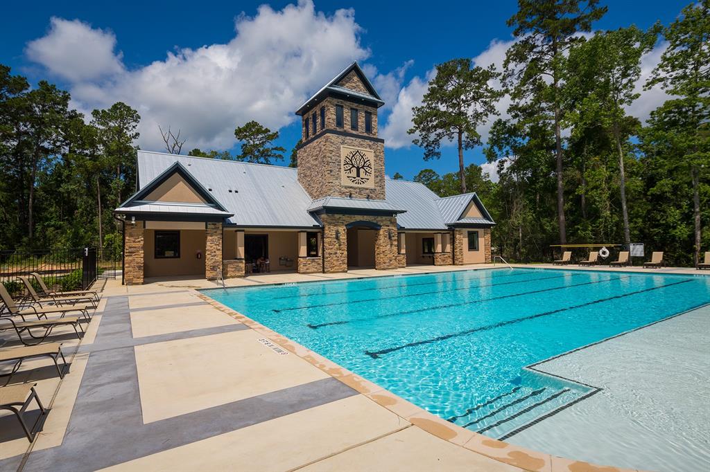 908 Falcon Hollow Lane, Pinehurst, Texas image 48