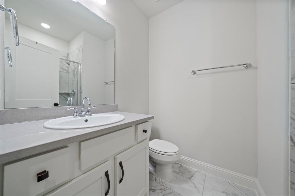 908 Falcon Hollow Lane, Pinehurst, Texas image 21