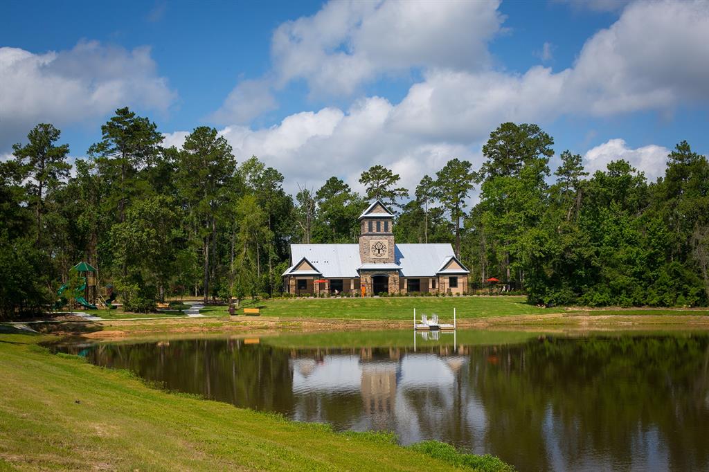 908 Falcon Hollow Lane, Pinehurst, Texas image 46