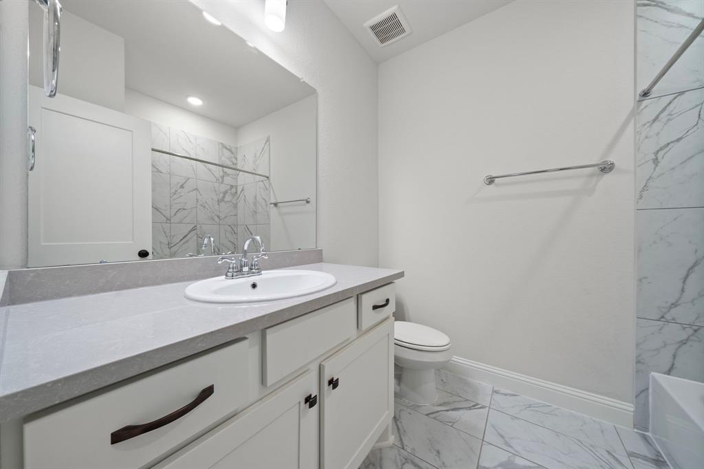 908 Falcon Hollow Lane, Pinehurst, Texas image 22