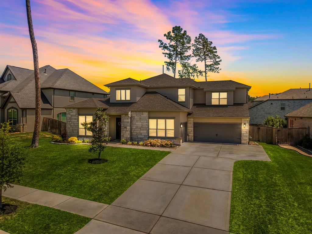 908 Falcon Hollow Lane, Pinehurst, Texas image 2