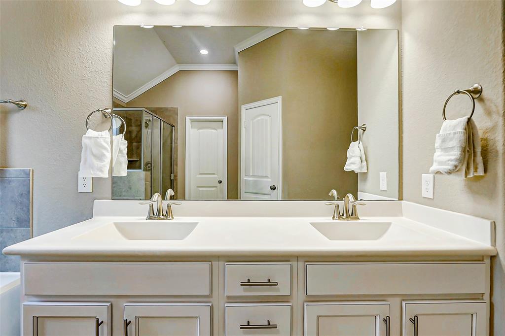 15707 E Chamfer Way, Crosby, Texas image 28