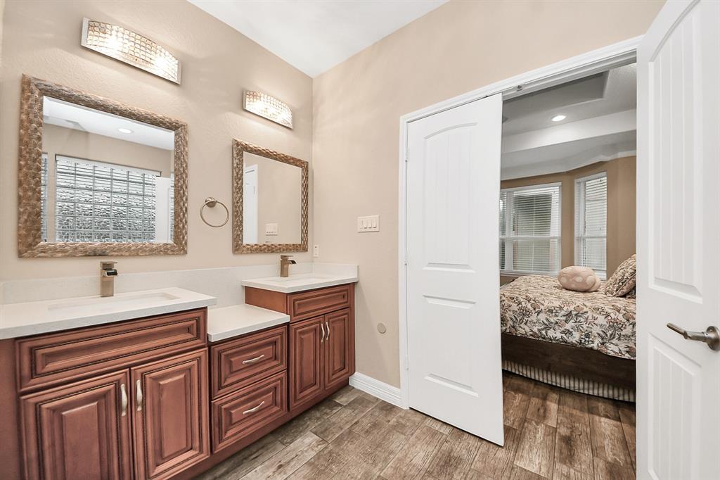 10447 Tree Hollow Circle, La Porte, Texas image 31