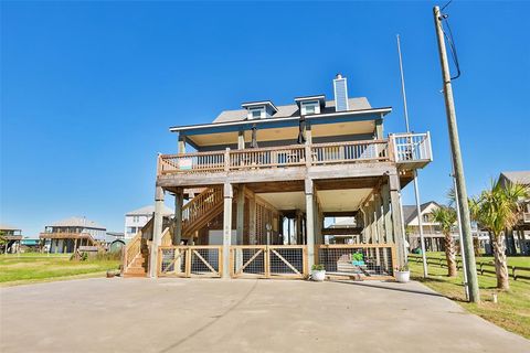 A home in Port Bolivar