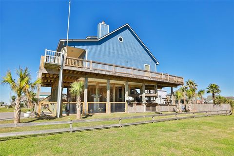 A home in Port Bolivar