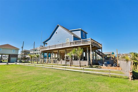 A home in Port Bolivar