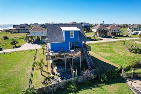 A home in Port Bolivar