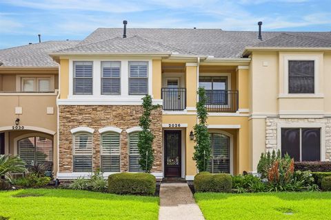 Photo of 2026 Palm Forest Lane, Houston, TX 77077 (MLS # 39585562)