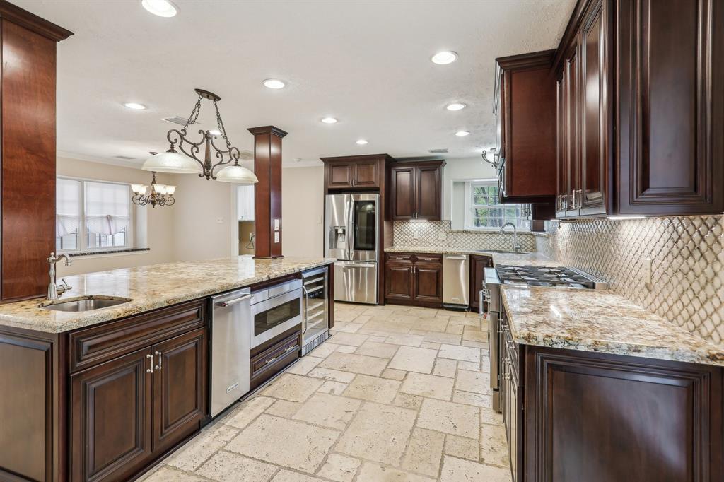 5503 Bayou Boulevard, Baytown, Texas image 8