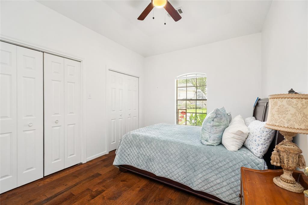 12915 Lake Mist Drive, Cypress, Texas image 32