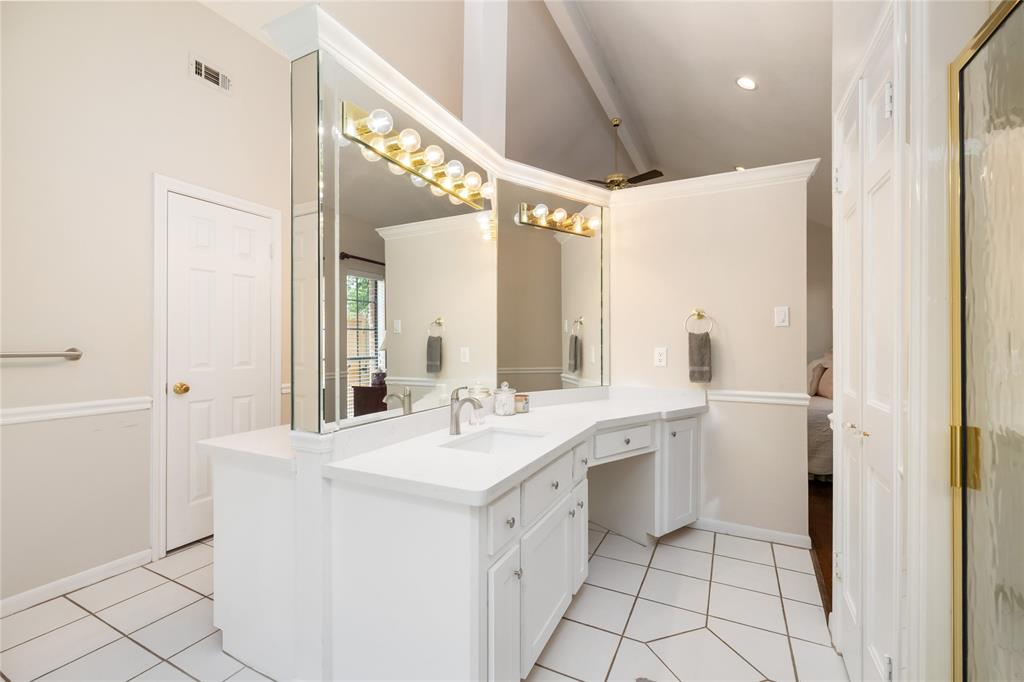 12915 Lake Mist Drive, Cypress, Texas image 29