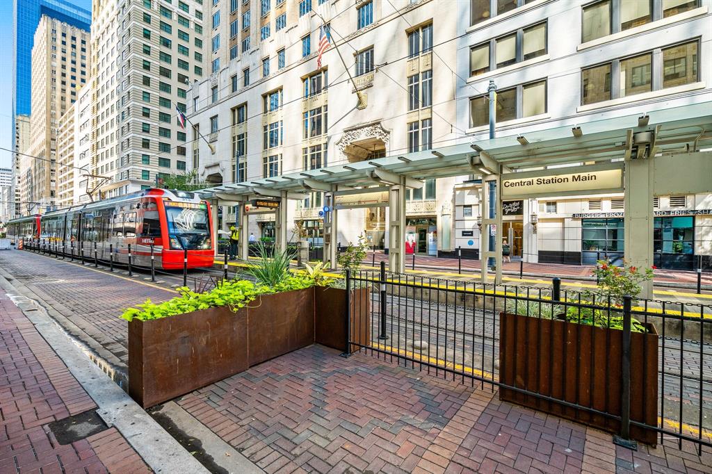 705 Main Street #206, Houston, Texas image 24