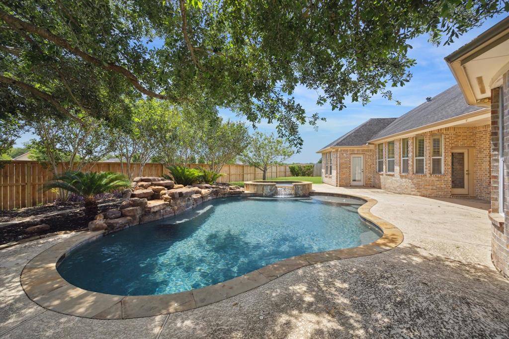 2703 Kestrel Trace Lane, Katy, Texas image 28