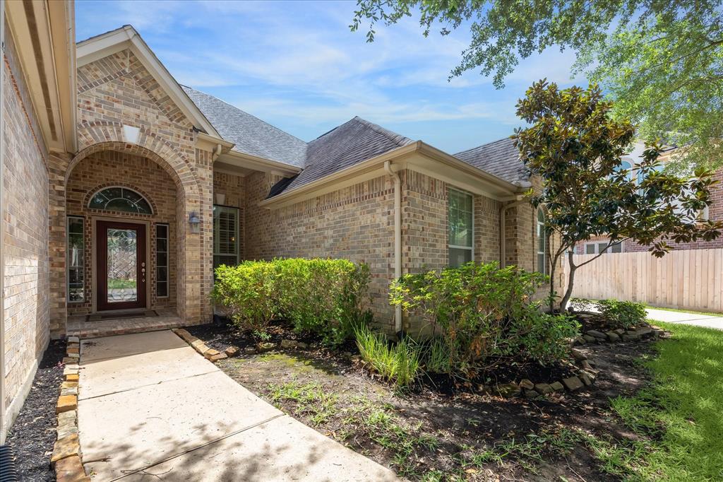 2703 Kestrel Trace Lane, Katy, Texas image 3