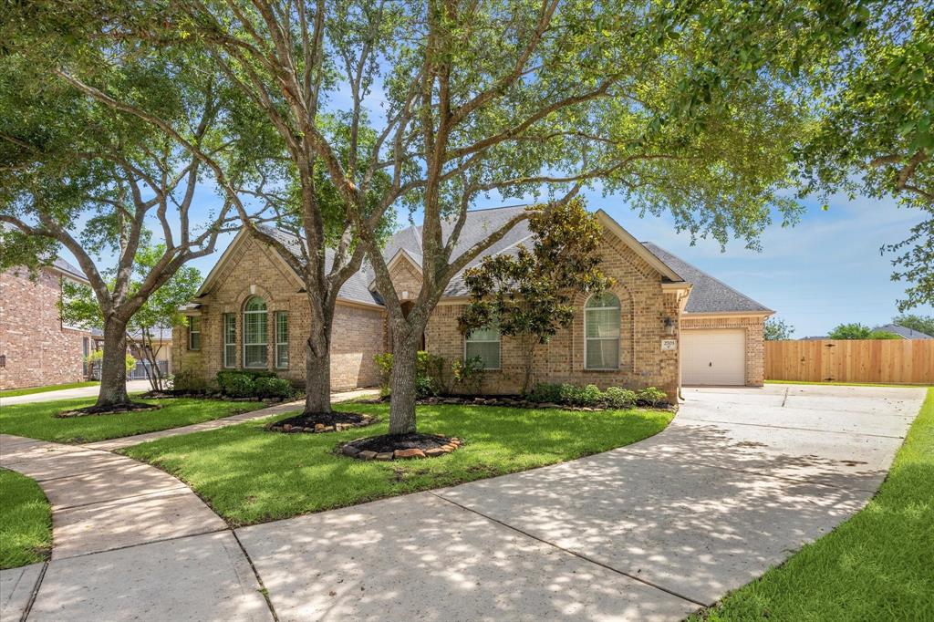 2703 Kestrel Trace Lane, Katy, Texas image 1