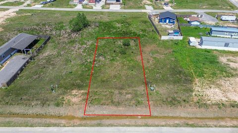Photo of 1211 Road 57071, Cleveland, TX 77327 (MLS # 35357078) Photo of 1211 Road 57071, Cleveland, TX 77327 (MLS # 35357078)