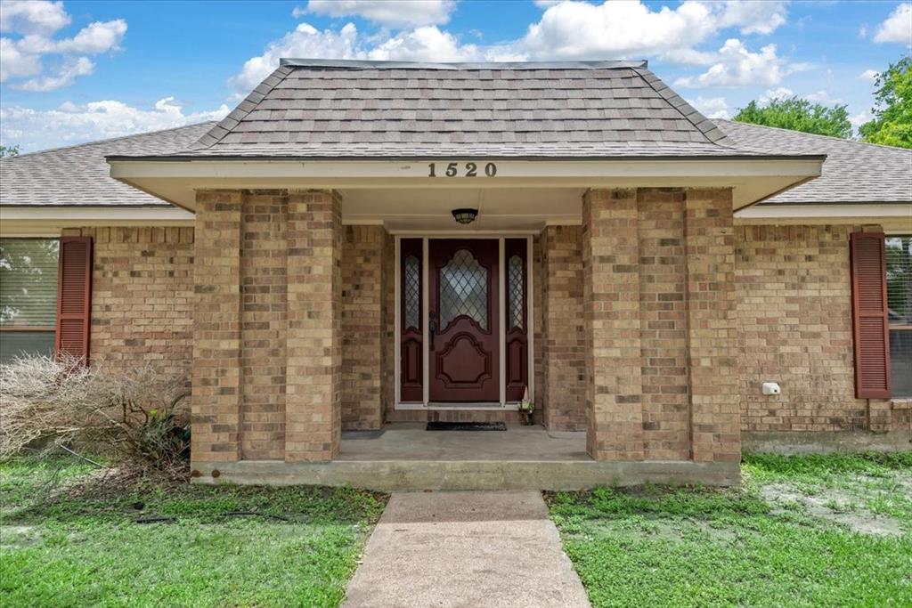1520 Sycamore Street, Navasota, Texas image 2