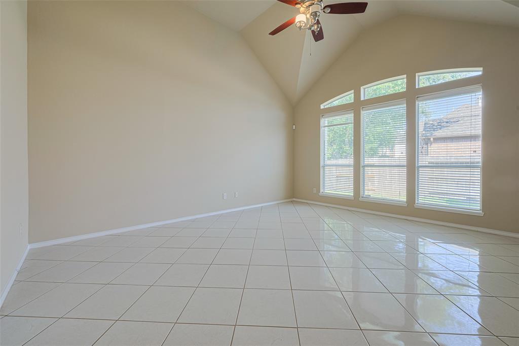 2206 Grand Shore Court, Pearland, Texas image 19