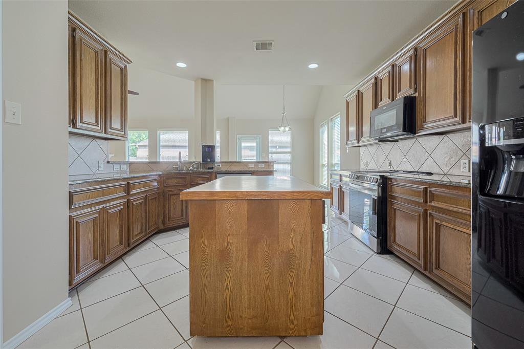 2206 Grand Shore Court, Pearland, Texas image 13