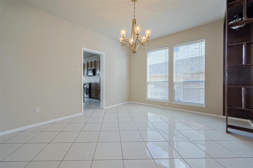 2206 Grand Shore Court, Pearland, Texas image 9