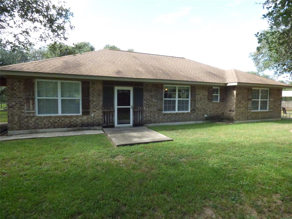 1074 Buffalo Circle, Altair, Texas image 2