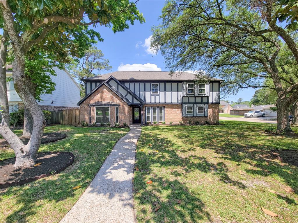 5535 Enchanted Timbers Drive, Humble, Texas image 1