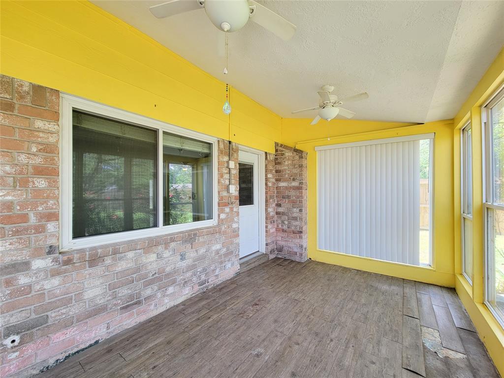 5535 Enchanted Timbers Drive, Humble, Texas image 28