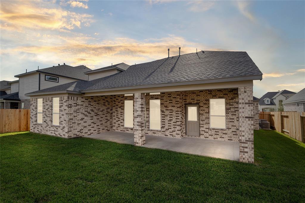 4715 Whisperwood Drive, Rosenberg, Texas image 22
