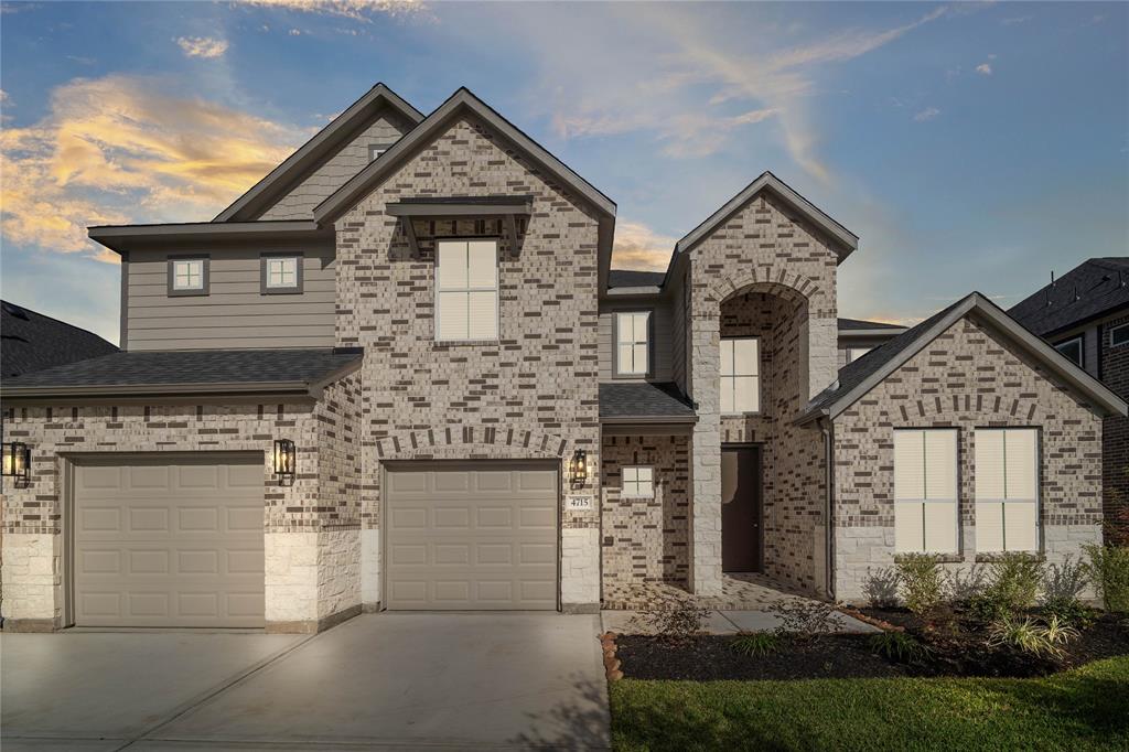 4715 Whisperwood Drive, Rosenberg, Texas image 1