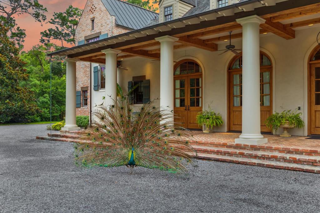 3 E Rivercrest Drive